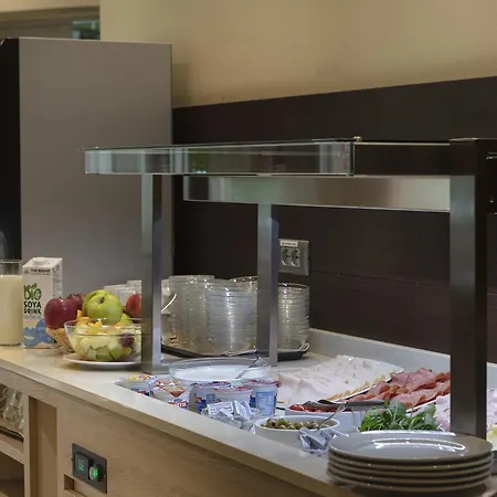Smart Hotel 4*